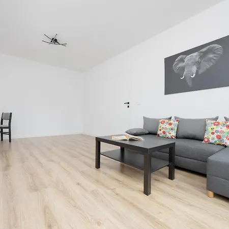 Nowoczesny Workspace Solipska Z Parkingiem By Renters * Varsóvia