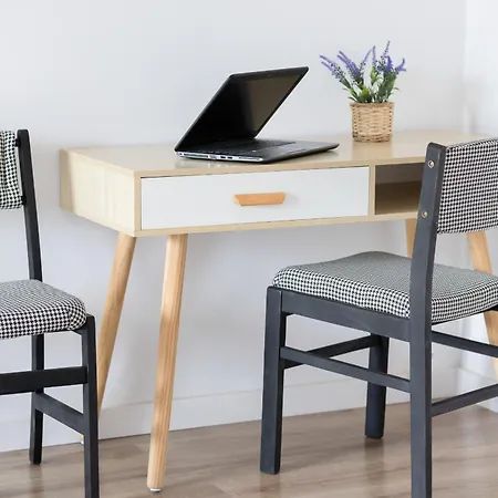 Nowoczesny Workspace Solipska Z Parkingiem By Renters דירה *