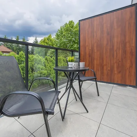 Nowoczesny Workspace Solipska Z Parkingiem By Renters