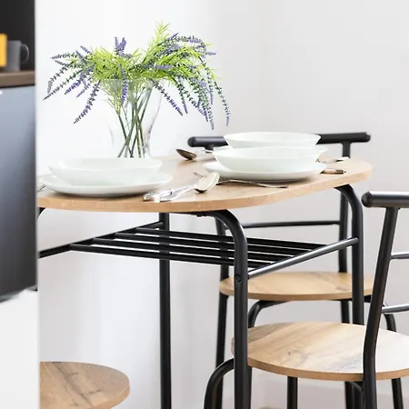 Nowoczesny Workspace Solipska Z Parkingiem By Renters Warschau